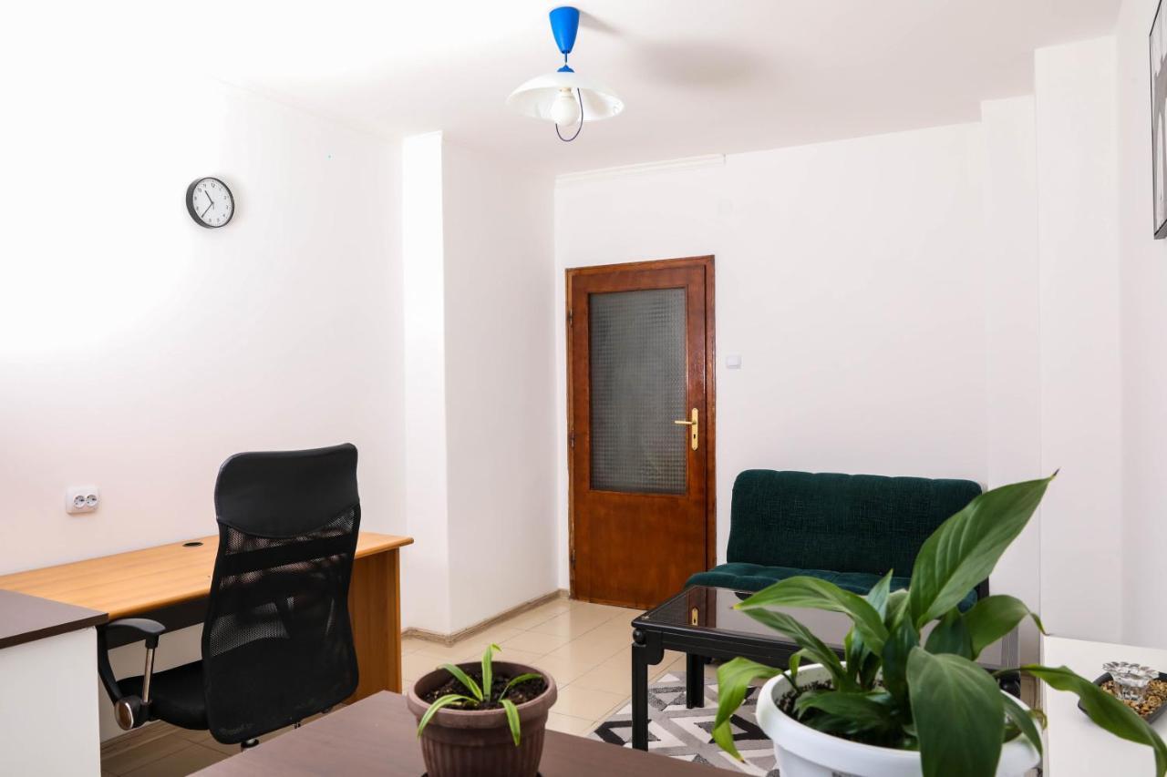 Krichim Apartments,Three-Bedroom, Large Apartment, Top Center Sofia Exterior photo